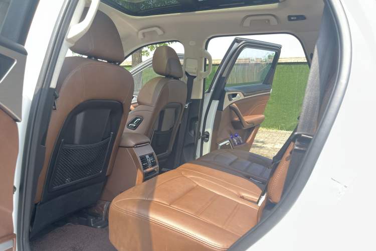 Used Haval H7 2017 Red-Label H7L 2.0T Automatic Luxury Model Interior 3