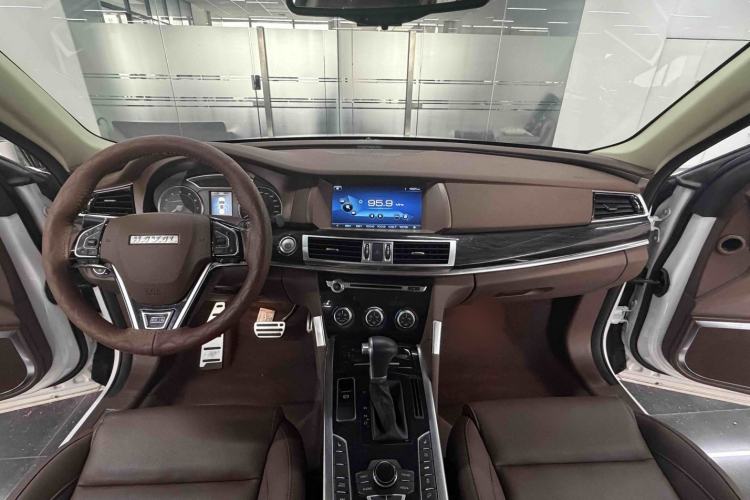 Used Haval H7 2017 Blue-Label H7L 2.0T Automatic Luxury Model Interior 3