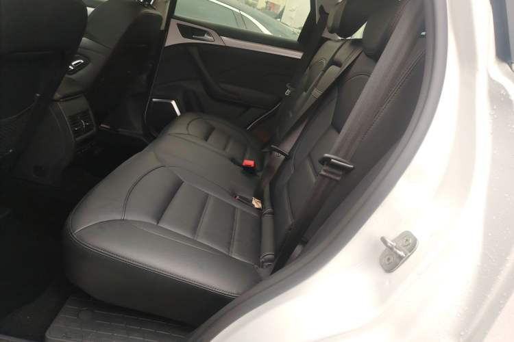Used Haval H7 2017 Blue-Label H7L 2.0T Automatic Luxury Model Interior 4