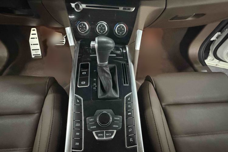 Used Haval H7 2017 Blue-Label H7L 2.0T Automatic Luxury Model Interior 8