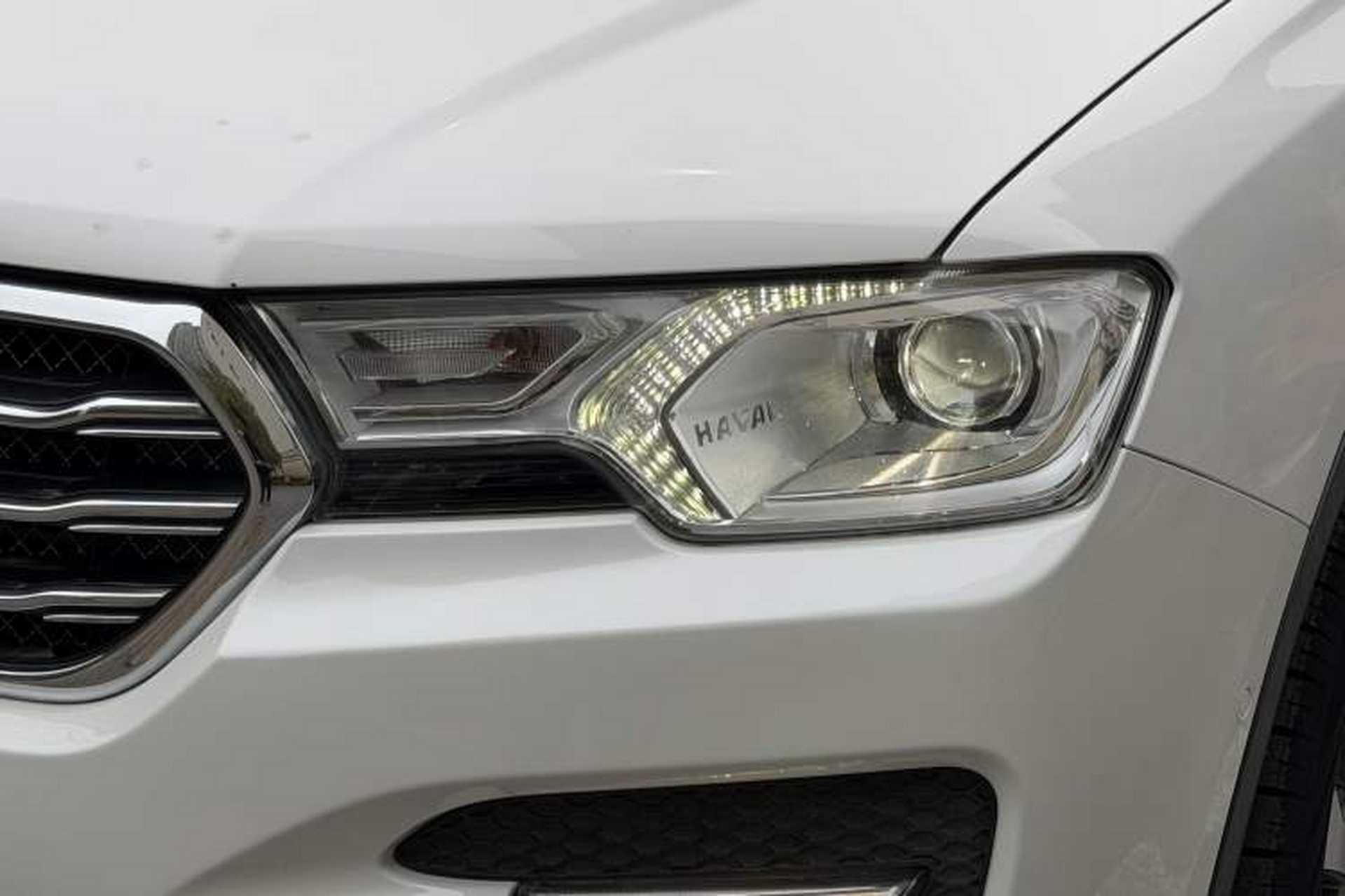 Used Haval H7 2017 Blue Label H7L 2.0T Automatic Prestige Model Left Front Headlight