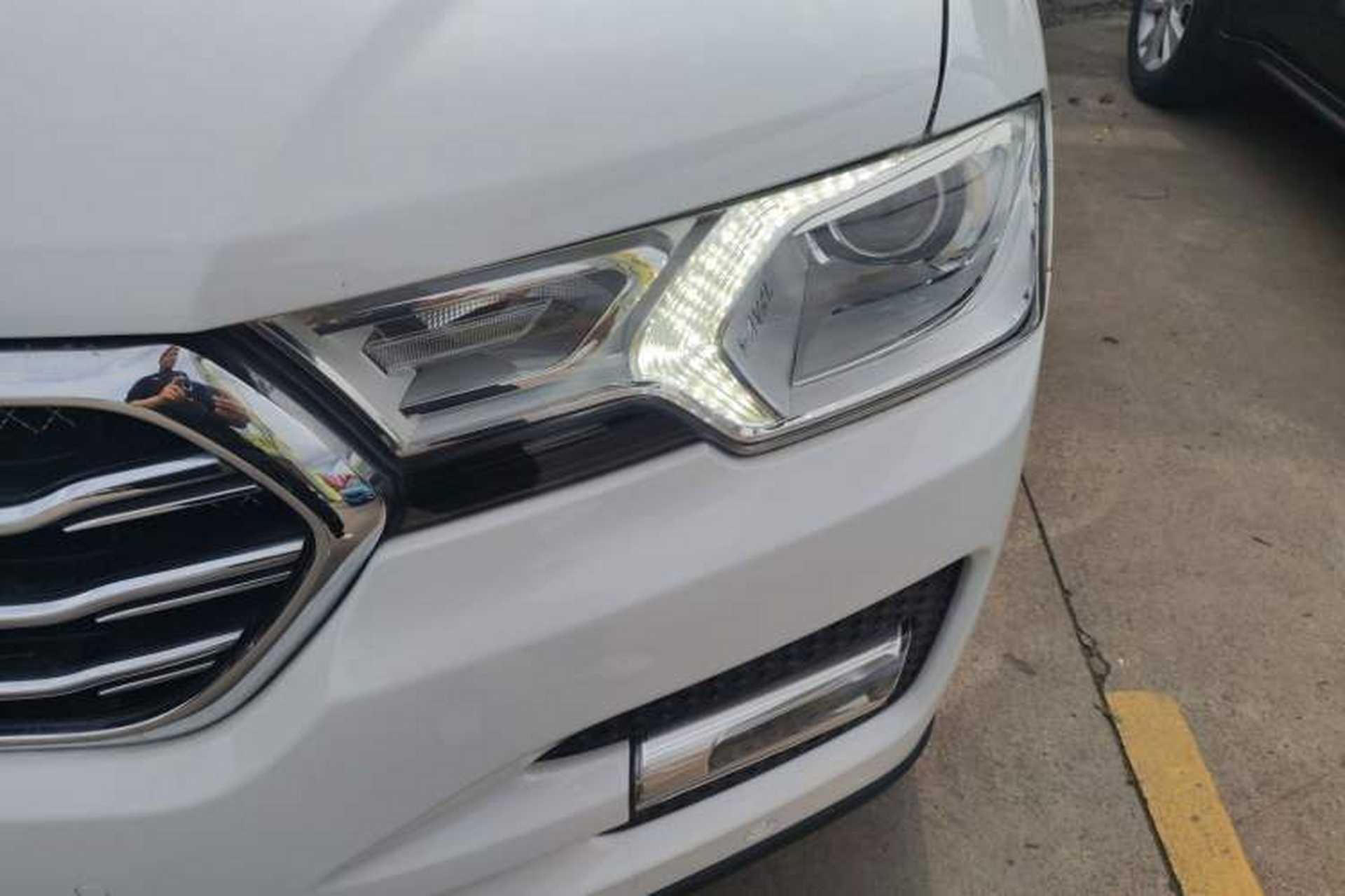 Used Haval H7 2017 Blue-Label H7L 2.0T Automatic Luxury Model Left Front Headlight