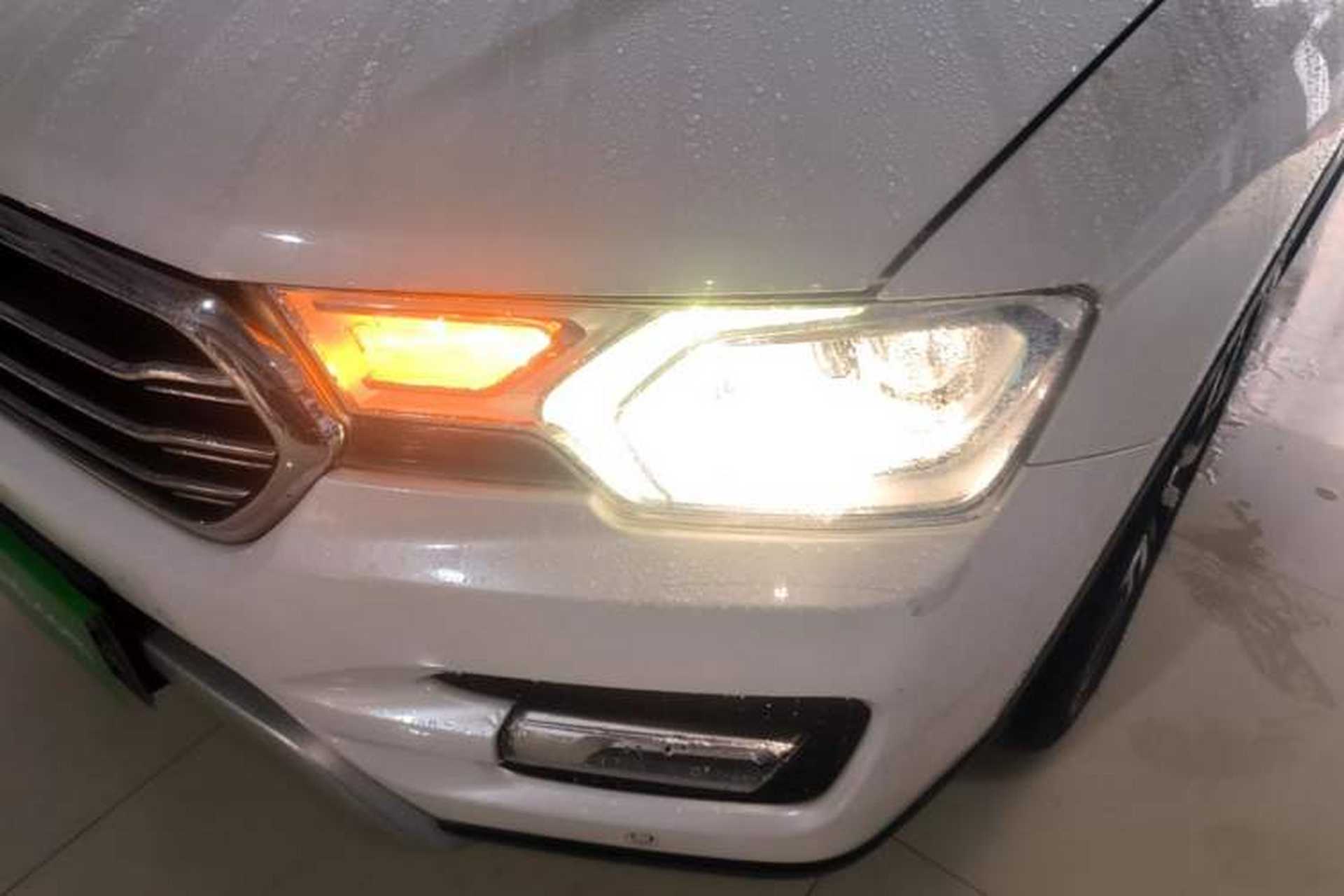 Used Haval H7 2017 Blue-Label H7L 2.0T Automatic Luxury Model Left Front Headlight