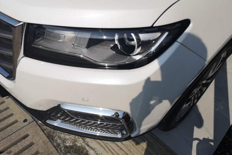 Used Haval H7 2017 Red-Label H7L 2.0T Automatic Luxury Model Left Front Headlight