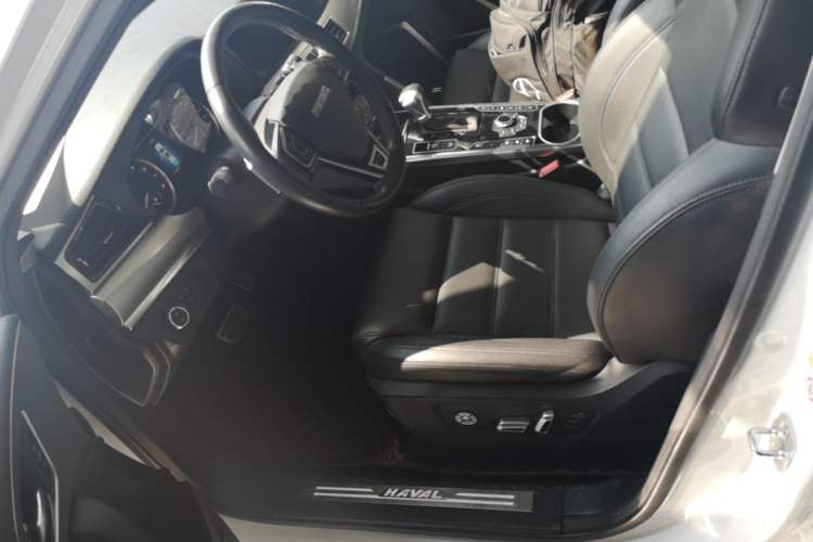 Used Haval H7 2017 Red-Label H7L 2.0T Automatic Luxury Model Left Front Seat