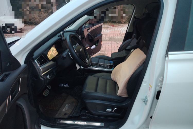 Used Haval H7 2017 Blue-Label H7L 2.0T Automatic Elite Model Left Front Seat