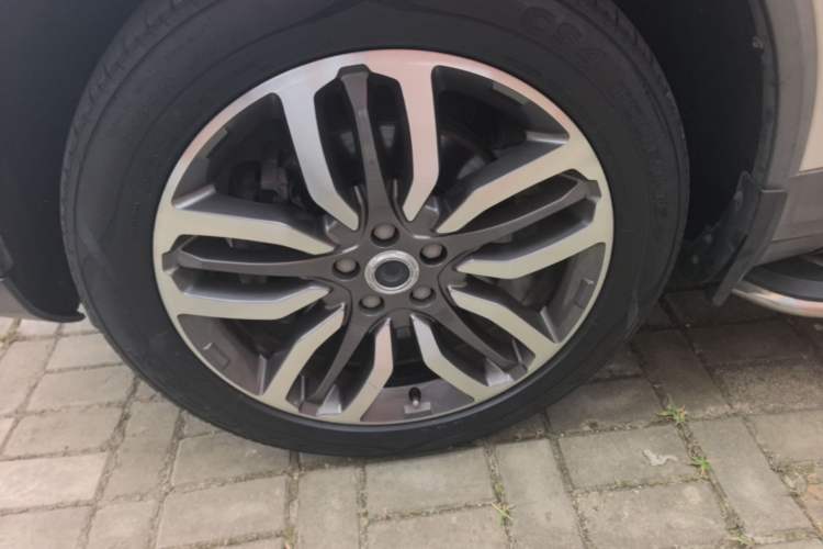 Used Haval H7 2017 Red-Label H7L 2.0T Automatic Luxury Model Left Front Wheel Hub