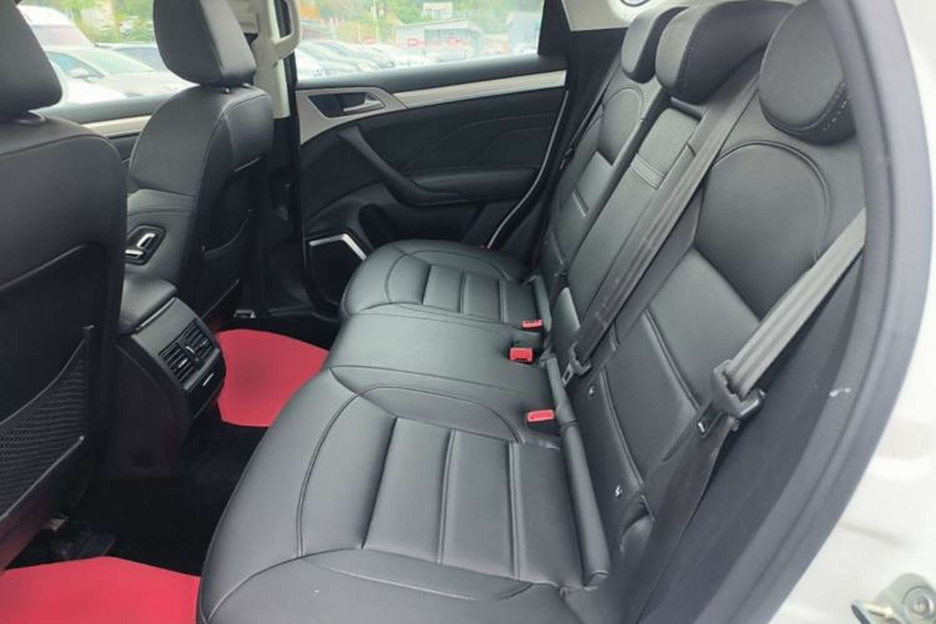 Used Haval H7 2017 Red-Label H7 2.0T Automatic Luxury Model Left Rear Seat
