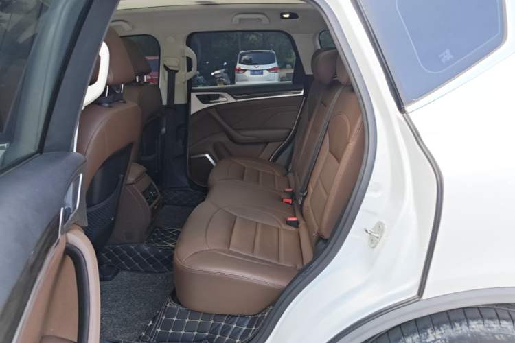 Used Haval H7 2017 Red-Label H7 2.0T Automatic Prestige Model Left Rear Seat