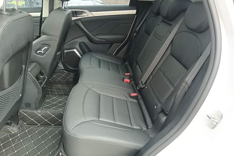 Used Haval H7 2017 Red-Label H7 2.0T Automatic Prestige Model Left Rear Seat