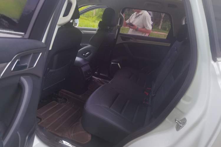 Used Haval H7 2017 Red-Label H7 2.0T Automatic Prestige Model Left Rear Seat