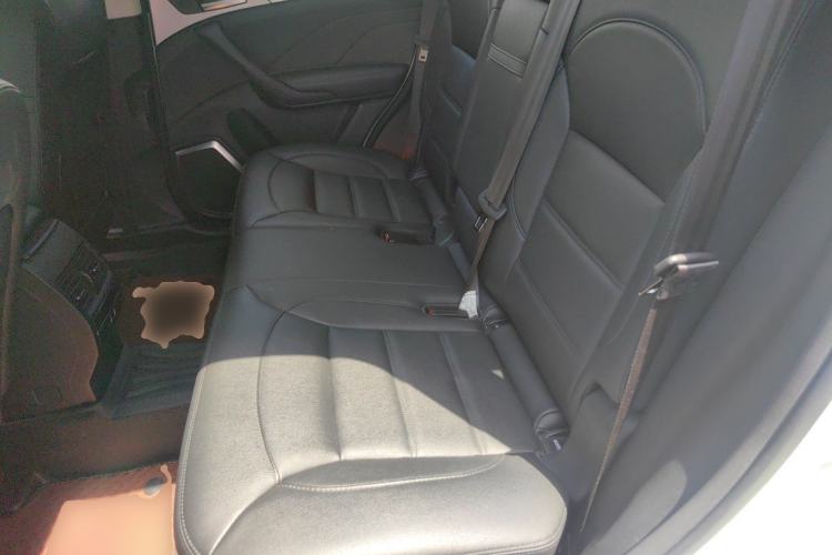 Used Haval H7 2017 Blue-Label H7L 2.0T Automatic Luxury Model Left Rear Seat