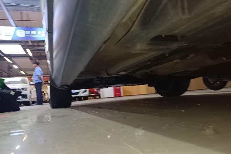 Used Haval H7 2017 Red-Label H7 2.0T Automatic Prestige Model Left Side Sill