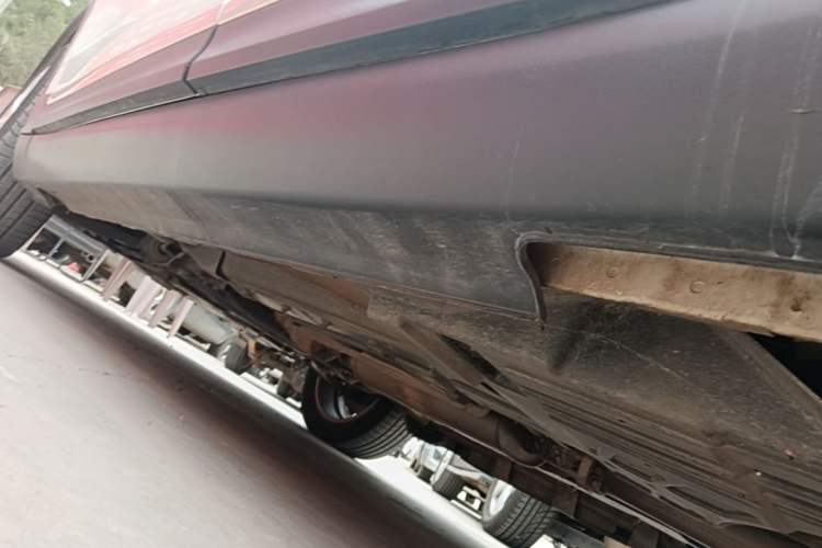 Used Haval H7 2017 Red-Label H7 2.0T Automatic Luxury Model Left Side Sill