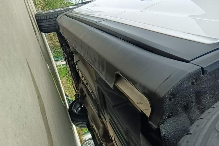 Used Haval H7 2017 Red-Label H7 2.0T Automatic Prestige Model Left Side Sill