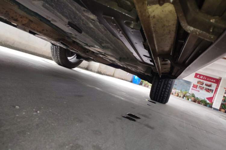 Used Haval H7 2017 Blue Label H7L 2.0T Automatic Prestige Model Left Side Sill