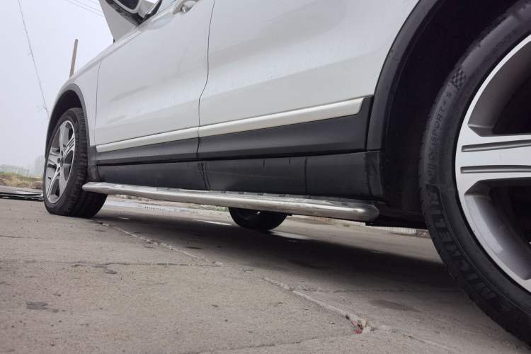 Used Haval H7 2017 Red-Label H7 2.0T Automatic Prestige Model Left Side Sill