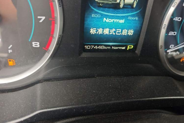 Used Haval H7 2017 Red-Label H7L 2.0T Automatic Luxury Model Odometer Close Up