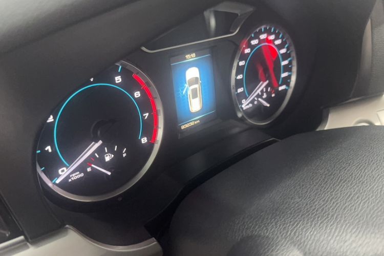 Used Haval H7 2017 Blue-Label H7L 2.0T Automatic Luxury Model Odometer Close Up