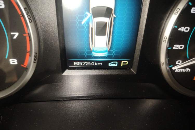 Used Haval H7 2017 Blue-Label H7L 2.0T Automatic Elite Model Odometer Close Up