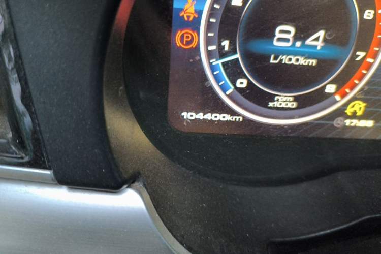 Used Haval H7 2017 Blue Label H7L 2.0T Automatic Prestige Model Odometer Close Up