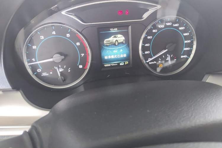 Used Haval H7 2017 Red-Label H7 2.0T Automatic Luxury Model Odometer Close Up