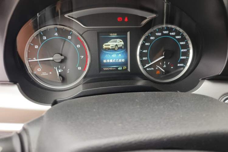 Used Haval H7 2017 Blue-Label H7L 2.0T Automatic Luxury Model Odometer Close Up