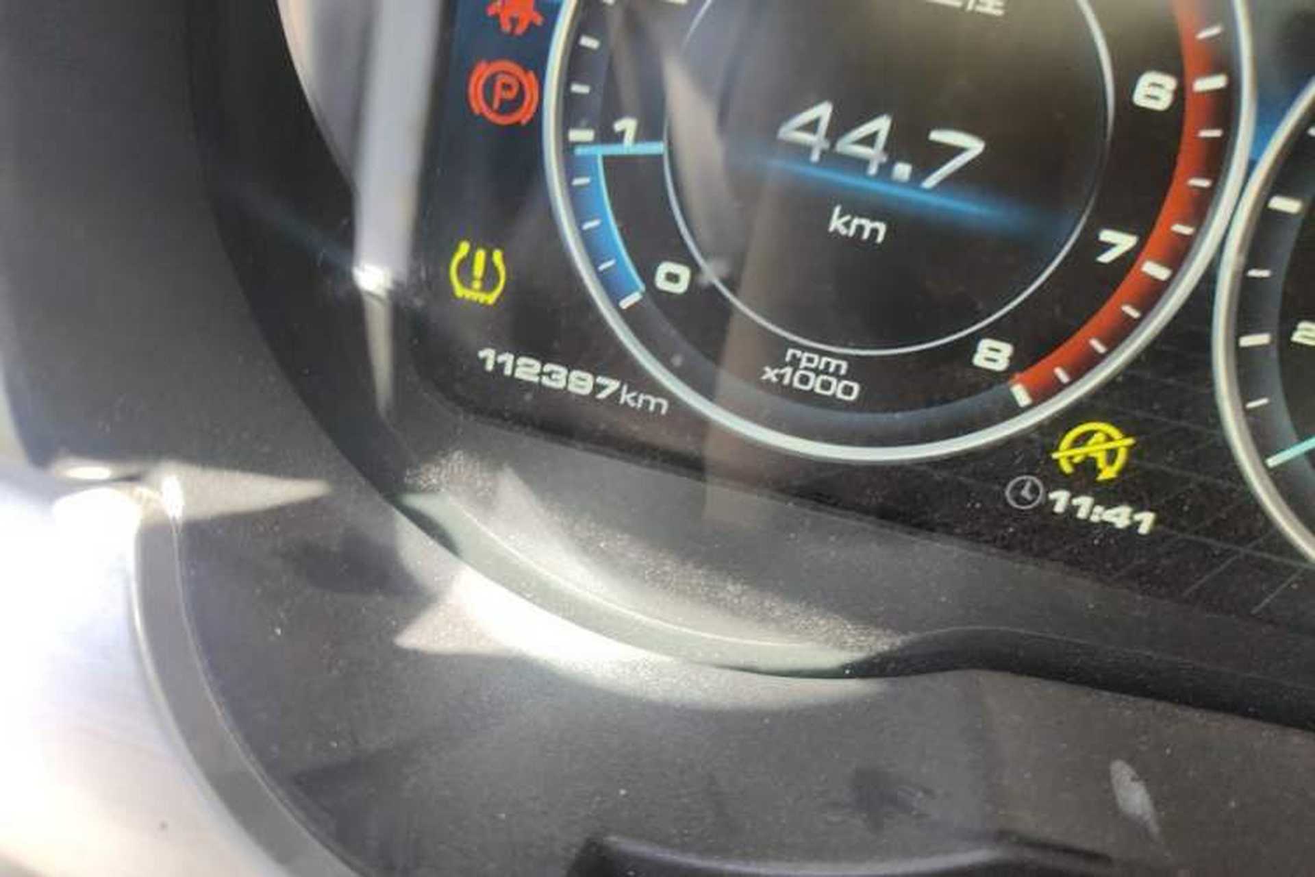 Used Haval H7 2017 Red-Label H7 2.0T Automatic Prestige Model Odometer Close Up