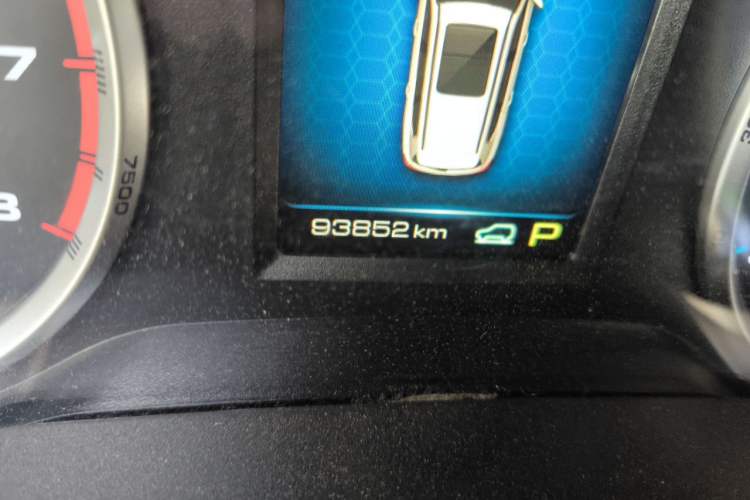Used Haval H7 2017 Blue-Label H7L 2.0T Automatic Luxury Model Odometer Close Up