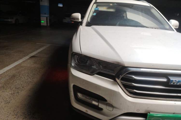 Used Haval H7 2017 Blue-Label H7L 2.0T Automatic Elite Model Right Front Headlight