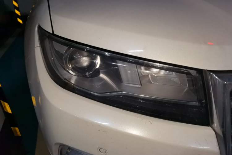 Used Haval H7 2017 Red-Label H7 2.0T Automatic Prestige Model Right Front Headlight