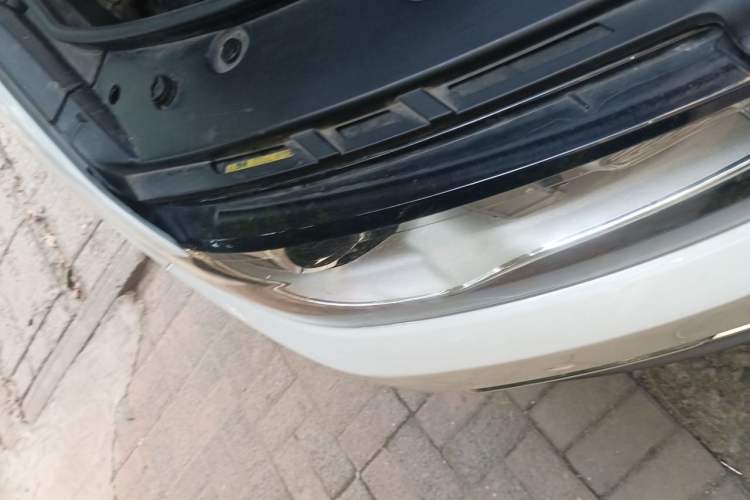 Used Haval H7 2017 Red-Label H7 2.0T Automatic Luxury Model Right Front Headlight