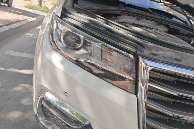 Used Haval H7 2017 Red-Label H7L 2.0T Automatic Prestige Model Right Front Headlight