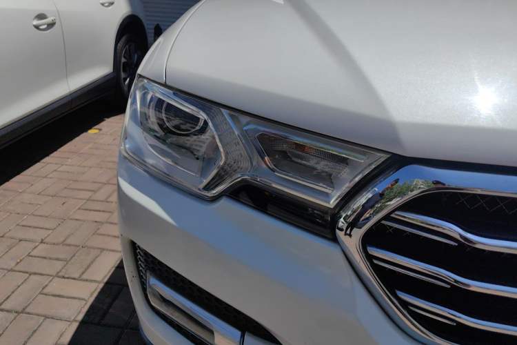 Used Haval H7 2017 Blue-Label H7L 2.0T Automatic Luxury Model Right Front Headlight