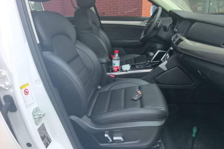 Used Haval H7 2017 Red-Label H7L 2.0T Automatic Luxury Model Right Front Seat