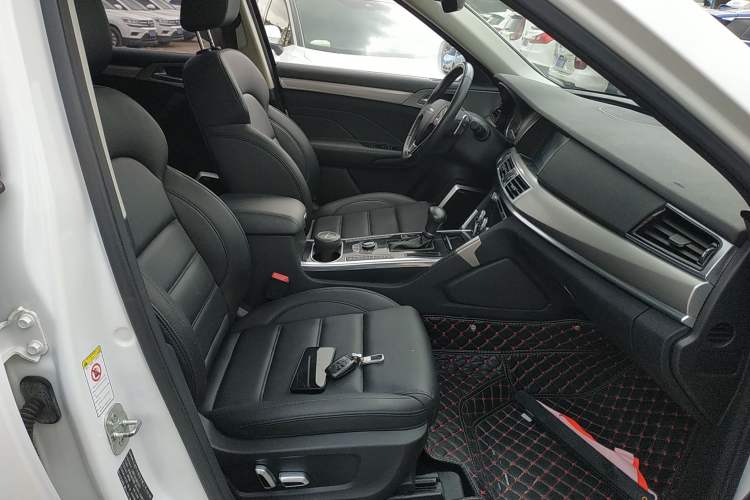 Used Haval H7 2017 Red-Label H7L 2.0T Automatic Luxury Model Right Front Seat