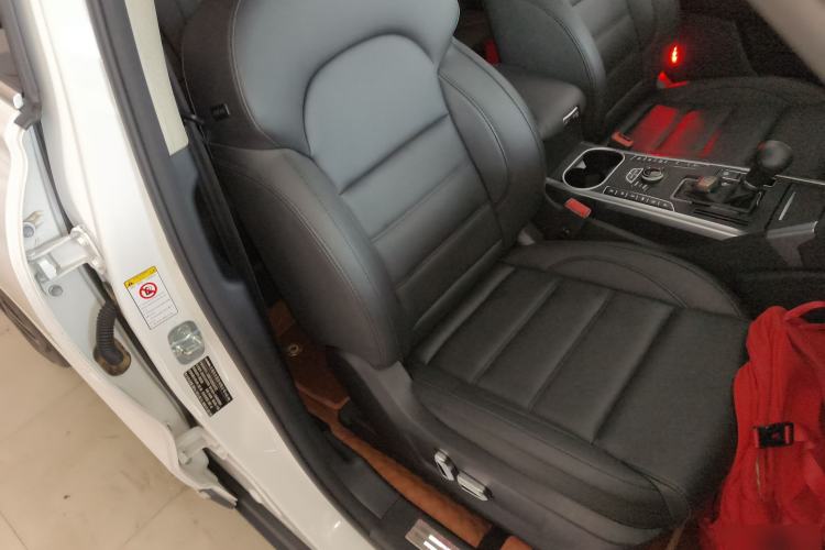 Used Haval H7 2017 Blue-Label H7L 2.0T Automatic Luxury Model Right Front Seat