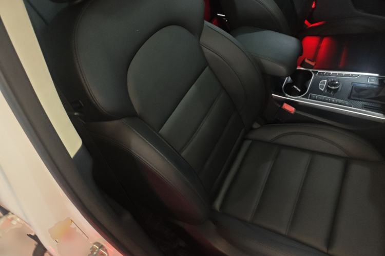 Used Haval H7 2017 Red-Label H7 2.0T Automatic Luxury Model Right Front Seat