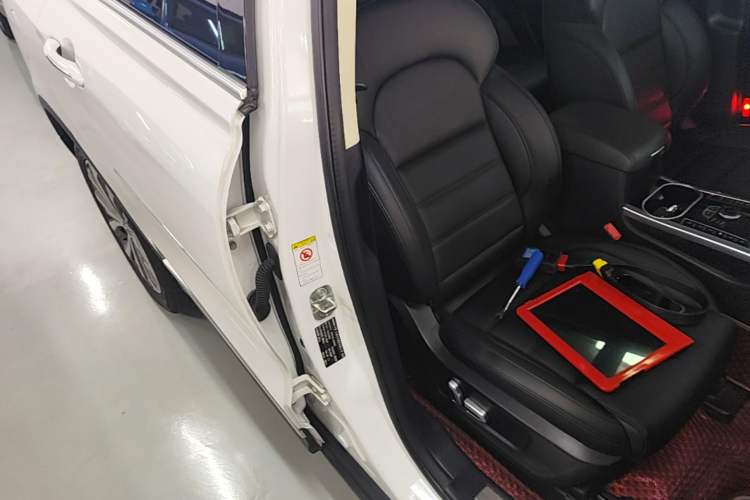Used Haval H7 2017 Red-Label H7L 2.0T Automatic Prestige Model Right Front Seat