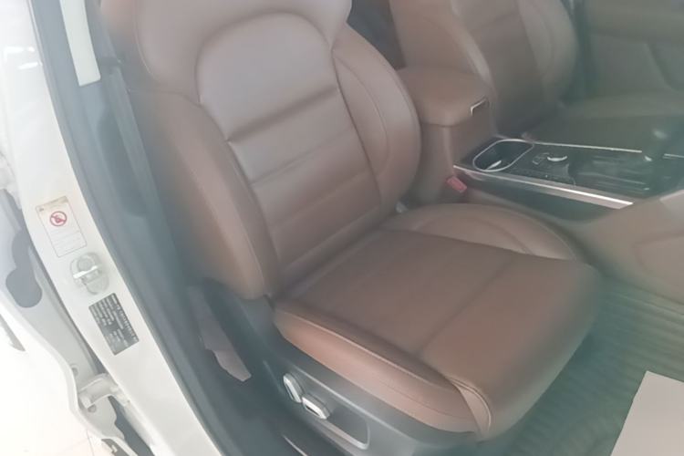 Used Haval H7 2017 Red-Label H7L 2.0T Automatic Luxury Model Right Front Seat