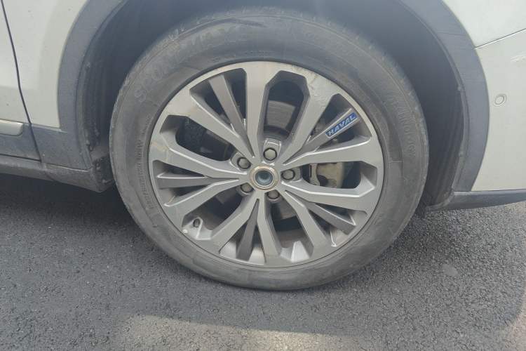 Used Haval H7 2017 Blue Label H7L 2.0T Automatic Prestige Model Right Front Wheel Hub
