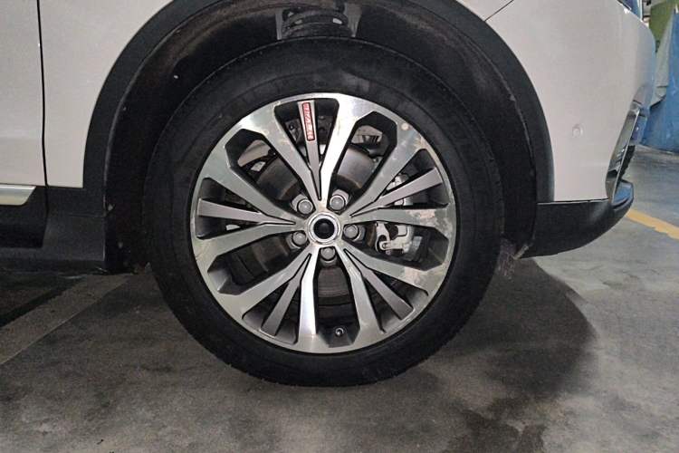 Used Haval H7 2017 Red-Label H7L 2.0T Automatic Prestige Model Right Front Wheel Hub