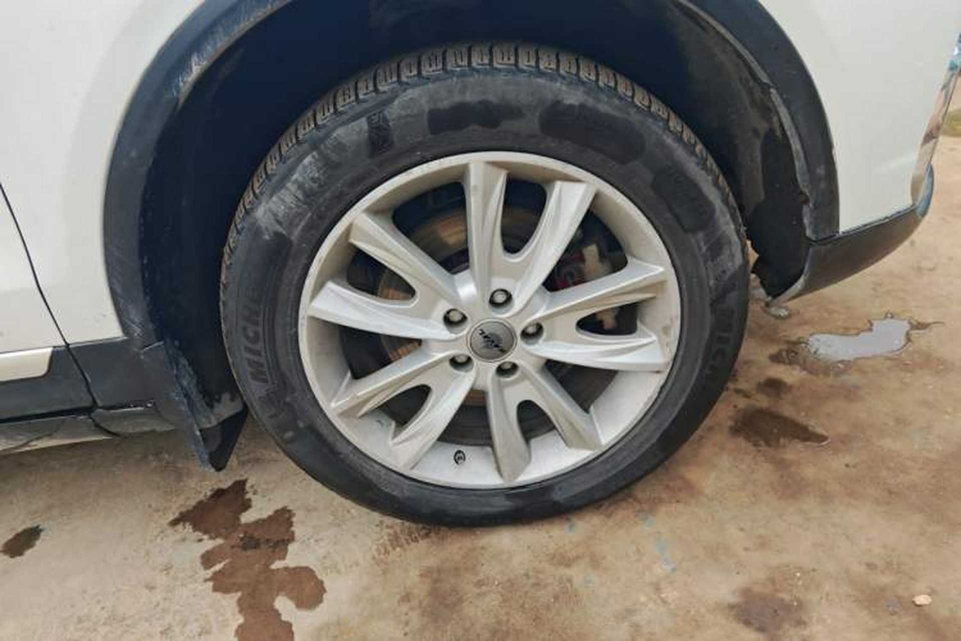 Used Haval H7 2017 Red-Label H7 2.0T Automatic Luxury Model Right Front Wheel Hub