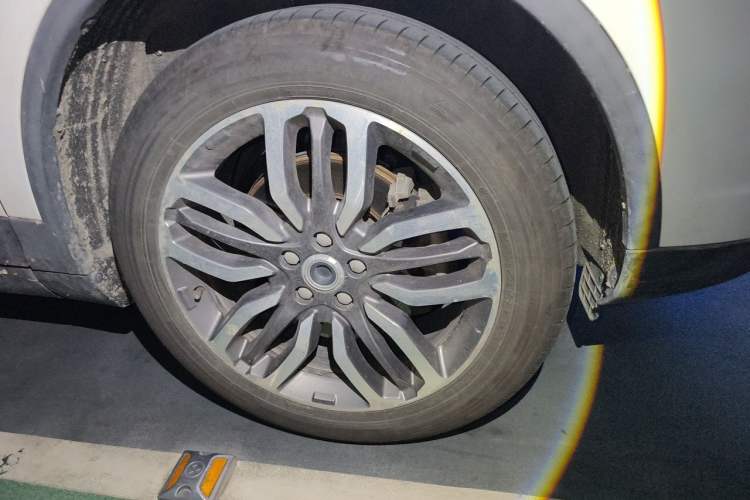 Used Haval H7 2017 Red-Label H7L 2.0T Automatic Luxury Model Right Front Wheel Hub