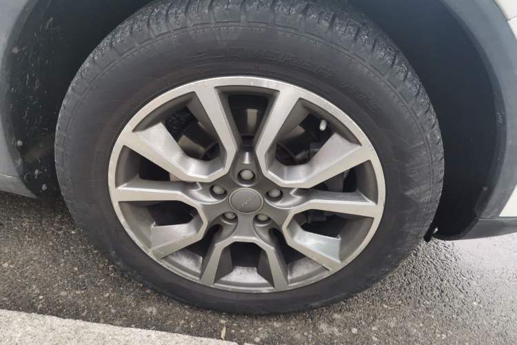 Used Haval H7 2017 Red-Label H7 2.0T Automatic Luxury Model Right Front Wheel Hub
