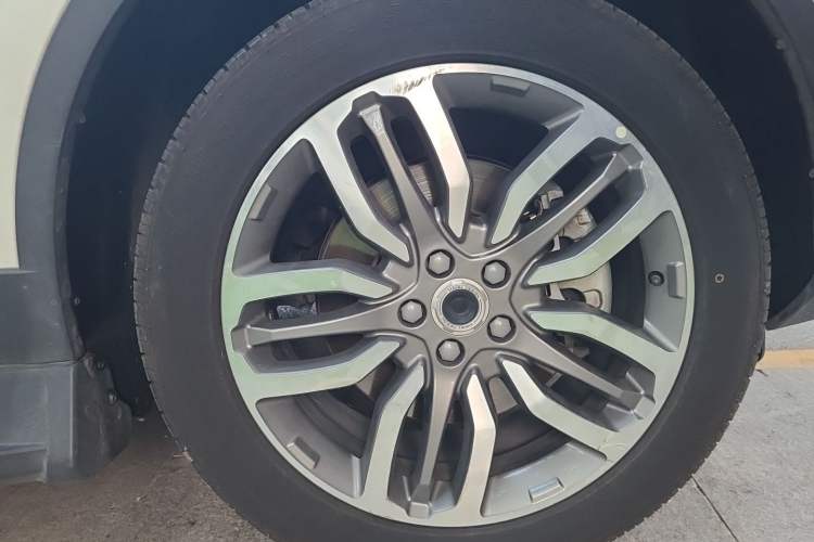 Used Haval H7 2017 Blue-Label H7L 2.0T Automatic Luxury Model Right Front Wheel Hub