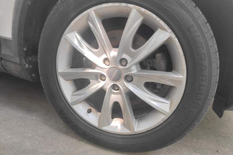 Used Haval H7 2017 Red-Label H7 2.0T Automatic Prestige Model Right Front Wheel Hub