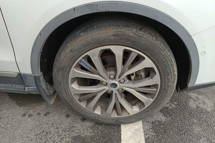Used Haval H7 2017 Blue Label H7L 2.0T Automatic Prestige Model Right Front Wheel Hub