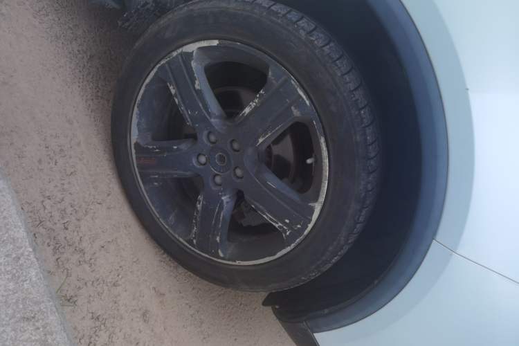 Used Haval H7 2017 Red-Label H7 2.0T Automatic Prestige Model Right Front Wheel Hub