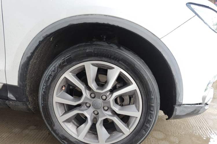 Used Haval H7 2017 Red-Label H7 2.0T Automatic Luxury Model Right Front Wheel Hub